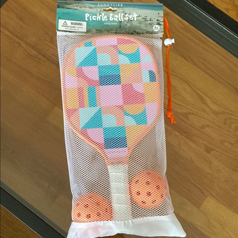 NWT Sunnylife Geometric Pickleball Set